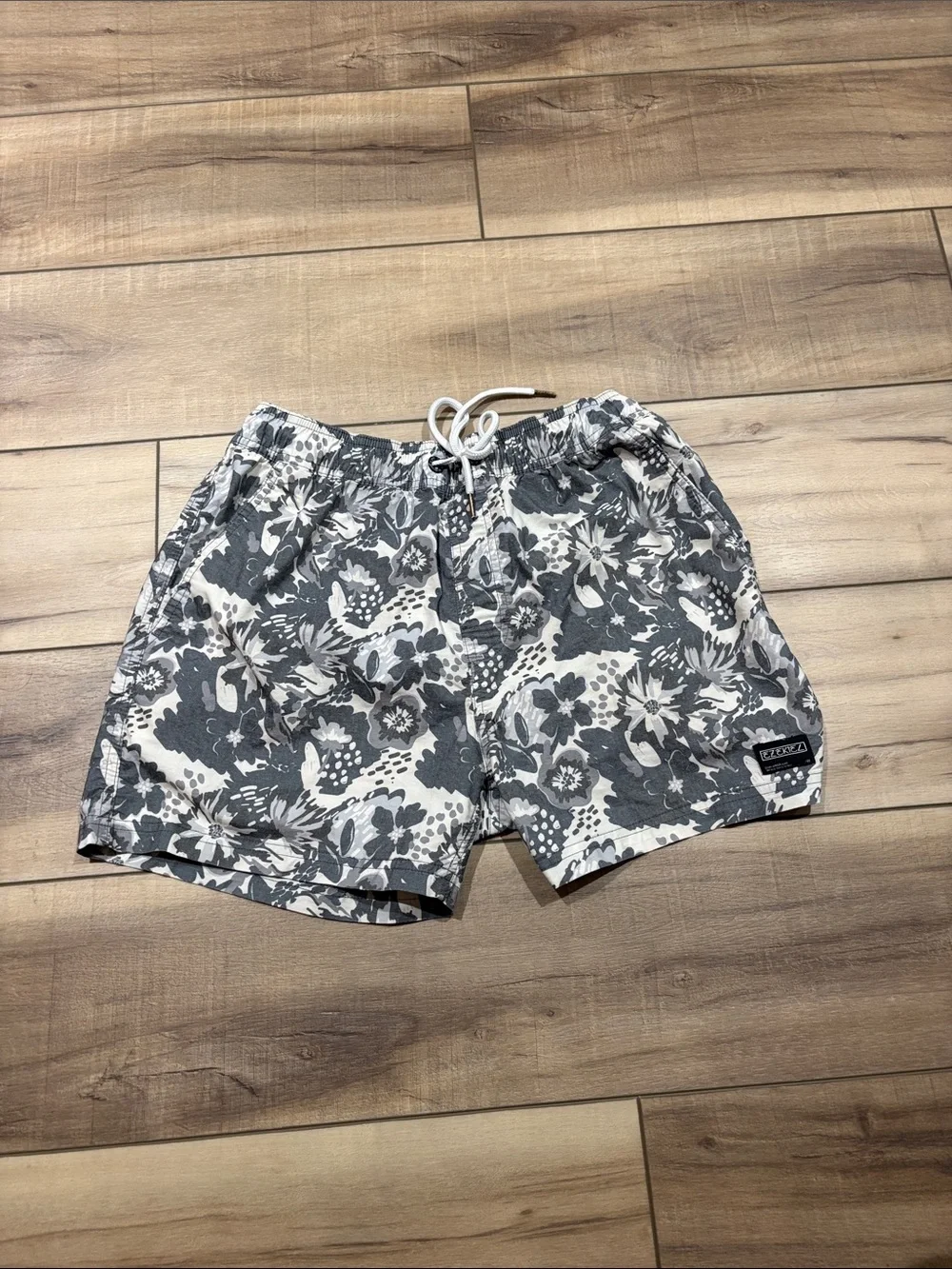 3-Pack Men's Swim Shorts - Floral Grey, Royal Blue & Teal. (Size Small)